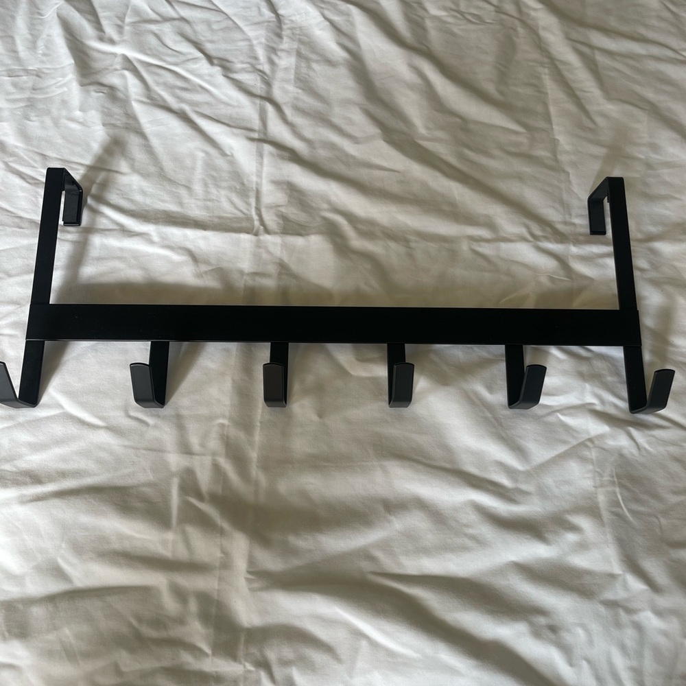 Large 6 hook Target Black Wall Hook Organizer